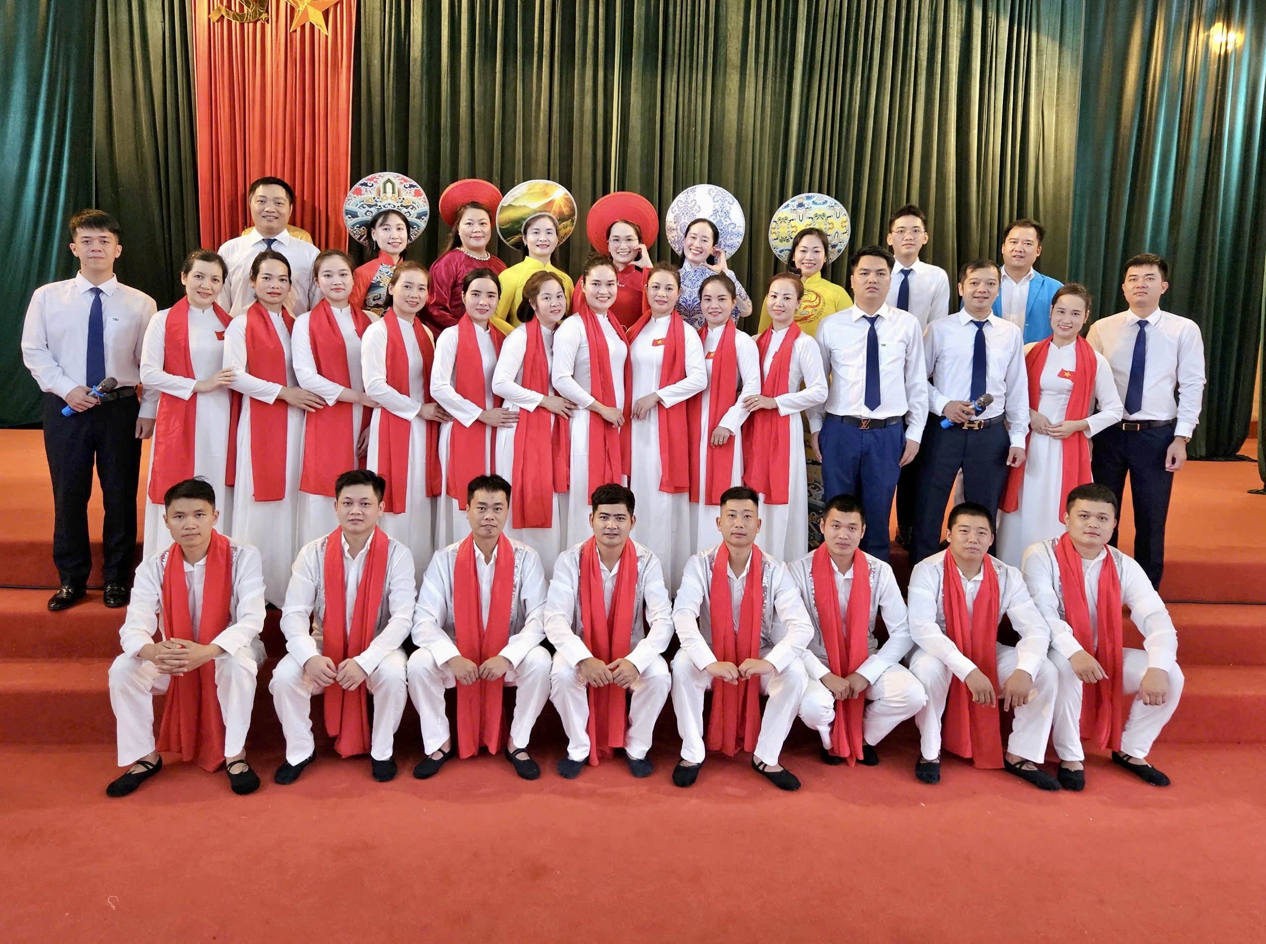 ĐỘI VĂN NGHỆ CÔNG TY THAN NÚI HỒNG ĐƯỢC TỔNG CÔNG TY TIN TƯỞNG GIAO NHIỆM VỤ THAM GIA HỘI DIỄN NGHỆ THUẬT QUẦN CHÚNG TKV NĂM 2026